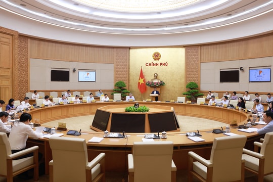 Tập trung xây dựng, hoàn thiện thể chế, pháp luật bảo đảm chất lượng, kịp thời, hiệu quả