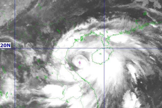 TIN NHANH VỀ BÃO SỐ 5 (LÚC 07 GIỜ NGÀY 25/8): cách Nghệ An khoảng 160km về phía Đông Đông Nam