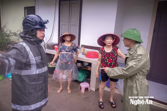 Xã Vạn An di dời, đưa tất cả thuyền của các hộ vạn chài về nơi tránh trú an toàn