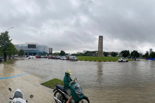 Tình hình ngập lụt hôm nay tại Hà Nội do ảnh hưởng bão số 5