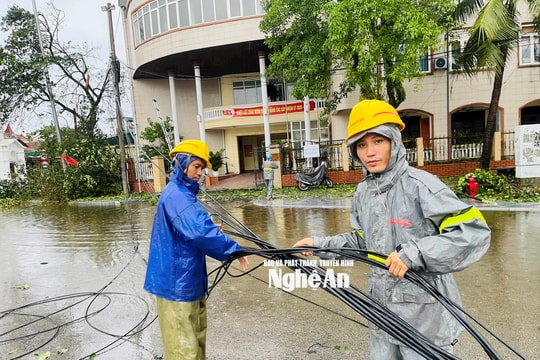 CẬP NHẬT: Công tác khắc phục hậu quả bão số 5 tại Nghệ An