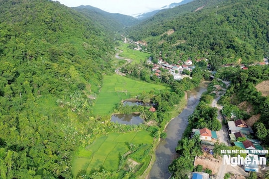 Huy động mọi nguồn lực, đưa Yên Na phát triển bền vững