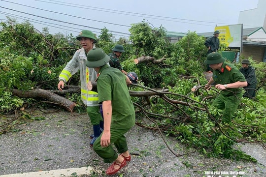 Công an Nghệ An: Khẩn trương phối hợp khắc phục các điểm sạt lở sau bão