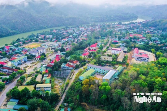 Phấn đấu xây dựng Tương Dương trở thành xã phát triển khá khu vực miền Tây Nghệ An