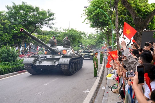 Lịch cấm đường Hà Nội ngày mai 30/8: Phục vụ tổng duyệt diễu binh, diễu hành A80