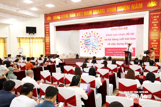 Làm rõ vai trò đảng viên, tổ chức Đảng trong tuyên truyền công tác xây dựng Đảng