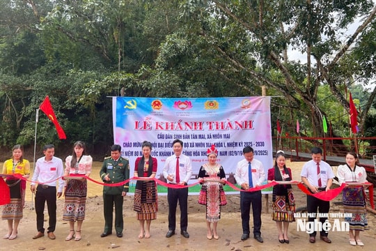 Khánh thành cầu treo dân sinh Tân Mai, xã Nhôn Mai, Nghệ An