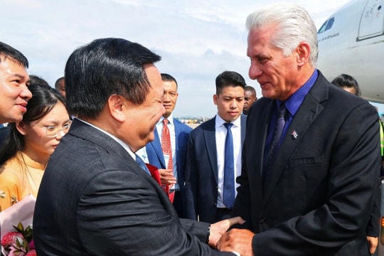 Bí thư thứ nhất, Chủ tịch nước Cuba và Phu nhân tới Hà Nội, bắt đầu chuyến thăm cấp nhà nước Việt Nam