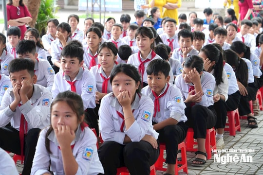 Giảm học phí: Đối tượng học sinh, sinh viên nào được hưởng?