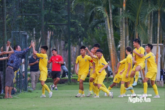 Vượt qua U17 Thép Xanh Nam Định, U17 Sông Lam Nghệ An rộng cửa vào vòng chung kết Giải U17 Quốc gia 2025
