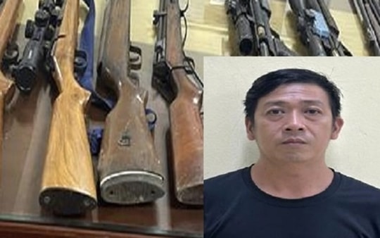 Bắt đối tượng cất giấu gần chục khẩu súng quân dụng trong nhà