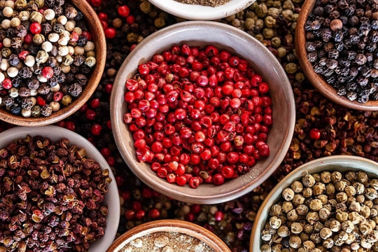 Giá tiêu hôm nay 7/9/2025: Giảm mạnh ngày càng xa đỉnh giá