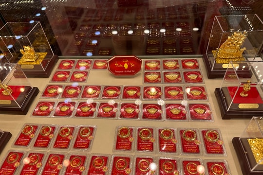 Giá vàng trong nước tăng 48,62% so với cùng kỳ năm trước