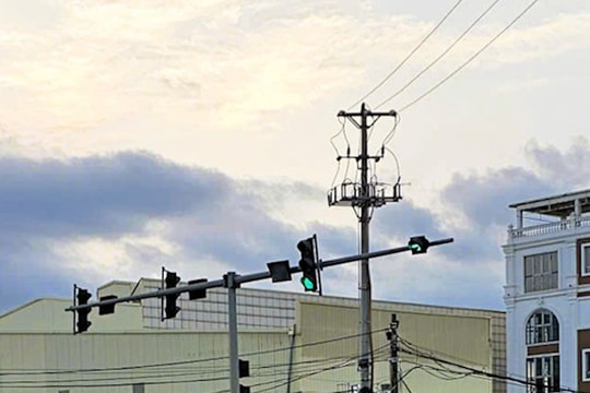 Băng qua đường sắt khi gác chắn đã hạ, người đàn ông ở Ninh Bình tử vong