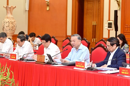 Tổng Bí thư Tô Lâm chủ trì cuộc làm việc của Bộ Chính trị với Ban Thường vụ Đảng ủy Công an Trung ương