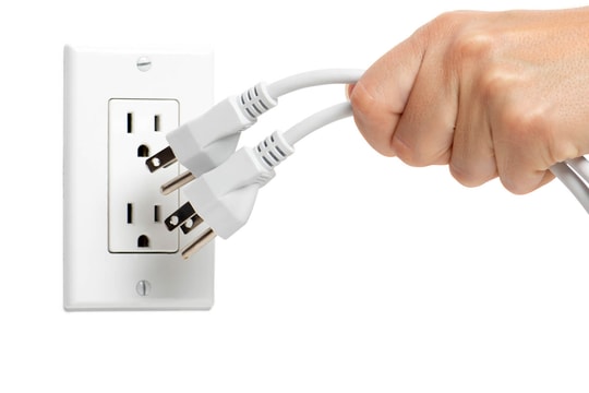 Những thiết bị nào nên rút phích cắm vào ban đêm để tiết kiệm tiền điện?