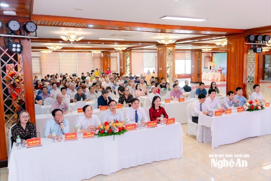 Tọa đàm kỷ niệm 45 năm thành lập Nhà Xuất bản Nghệ An