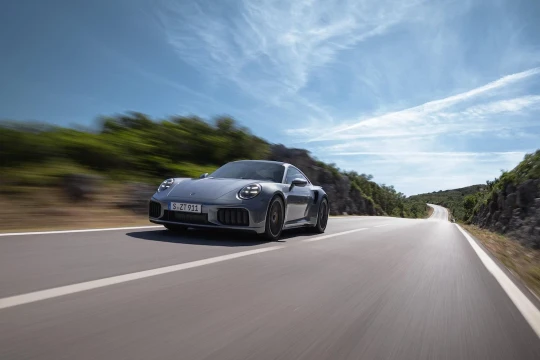 Xe điện Porsche 911 Turbo S: kỷ nguyên mới của tốc độ và công nghệ