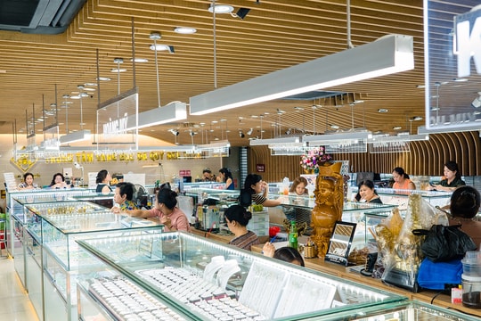 Giá vàng hôm nay 13/9/2025: Bảng giá vàng nhẫn 9999, SJC DOJI PNJ