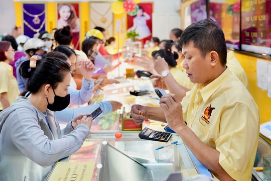 Giá vàng hôm nay 15/9/2025: Bảng giá vàng SJC DOJI PNJ, vàng thế giới