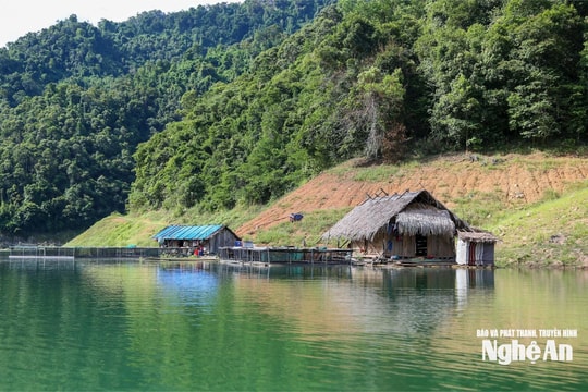 Hữu Khuông - Khơi dậy nội lực từ "ốc đảo" gian nan