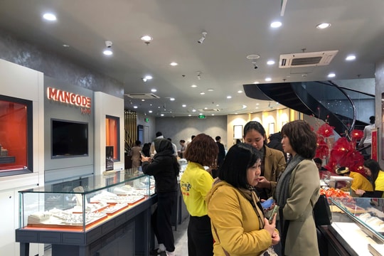 Giá vàng hôm nay 21/9/2025: Giá vàng nhẫn, DOJI PNJ, vàng thế giới