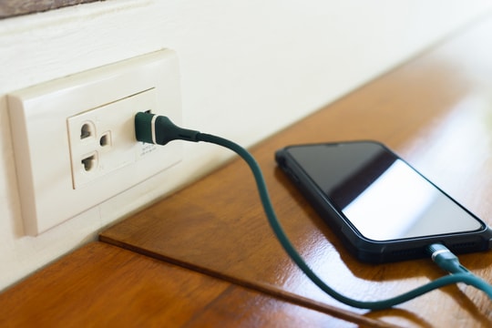 Các chuyên gia bảo mật cảnh báo tránh sử dụng cổng sạc USB công cộng