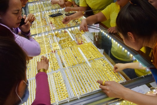 Giá vàng hôm nay 23/9/2025: Giá vàng SJC DOJI PNJ, vàng thế giới