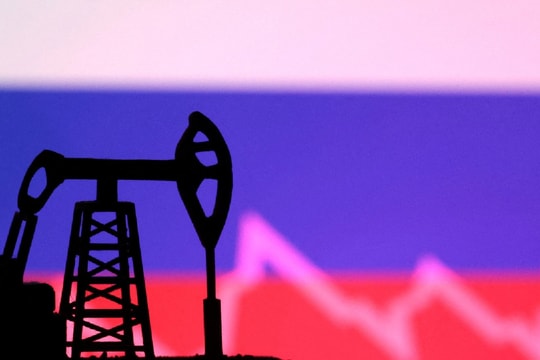 Giá dầu thế giới hôm nay 23/9/2025: Giá dầu giảm khi Iraq tăng xuất khẩu