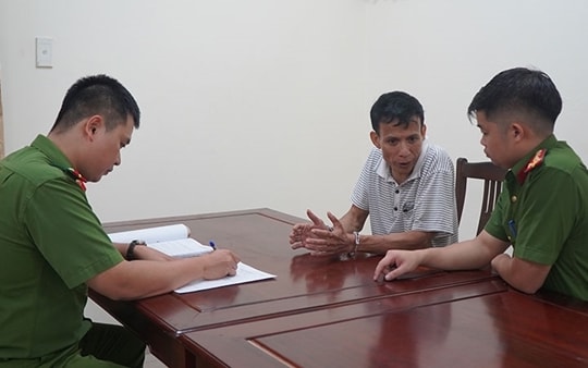 Khởi tố, bắt giam 2 đối tượng xâm phạm lợi ích của Nhà nước