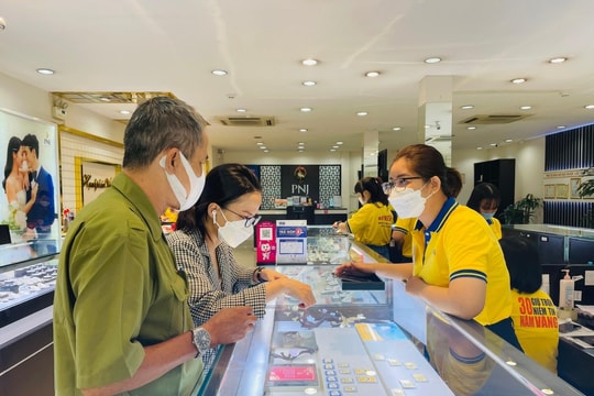 Giá vàng hôm nay 24/9/2025: Giá vàng SJC DOJI PNJ, vàng thế giới