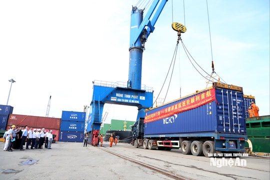 Nghệ An khai trương tuyến container quốc tế Cửa Lò - Dongguan