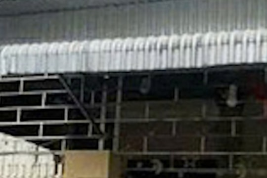 Kịp thời cứu người đàn ông trong phòng khóa kín cùng 3 bình gas đã mở van