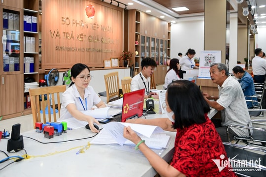 Bộ Chính trị yêu cầu kiểm điểm việc chậm chi trả chế độ với cán bộ nghỉ do sắp xếp