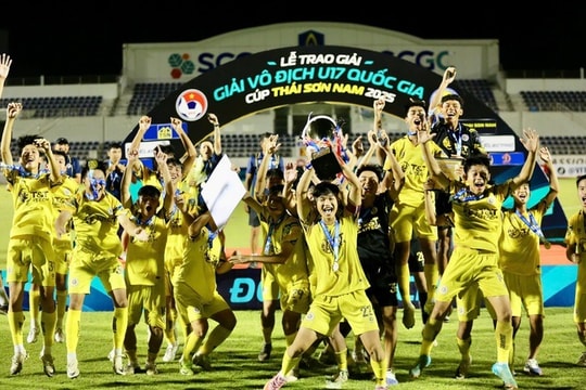 U17 Hà Nội bảo vệ thành công ngôi vô địch quốc gia; Bị quy kết dùng cầu thủ không hợp lệ, Malaysia có thể bị xử thua đến 4 trận