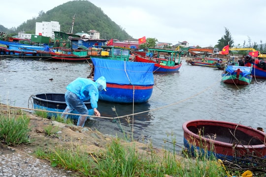 Phường Cửa Lò có 1 tàu bị chìm khi tránh trú tại tỉnh Hà Tĩnh
