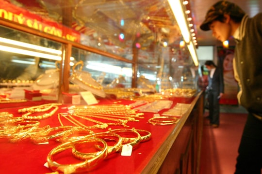 Giá vàng hôm nay 1/10/2025: Bảng giá vàng SJC DOJI PNJ, vàng nhẫn, vàng thế giới