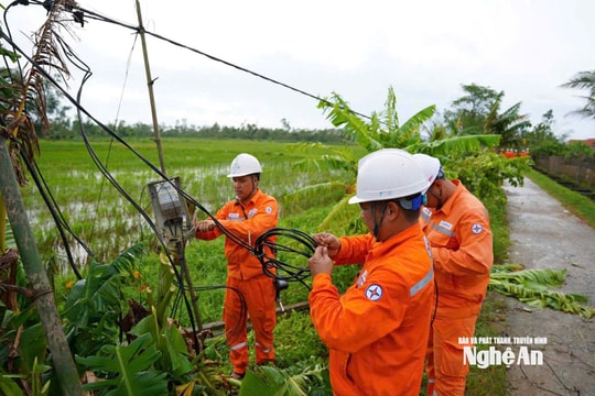 Gần 60% khách hàng ở Nghệ An đã được cấp điện trở lại