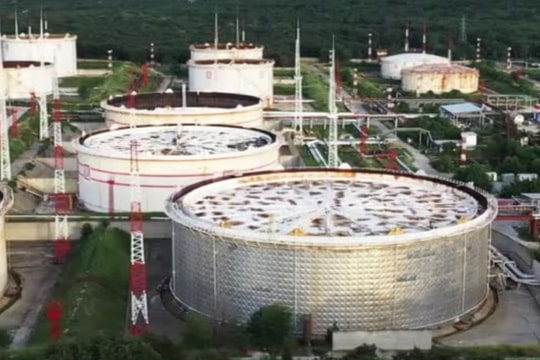 Giá dầu thế giới hôm nay 2/10/2025: Giảm xuống thấp nhất kể từ đầu tháng 9