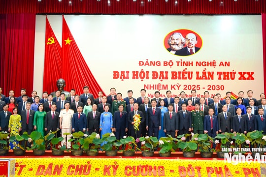 Ban Chấp hành Đảng bộ tỉnh Nghệ An khóa XX, nhiệm kỳ 2025 - 2030 ra mắt nhận nhiệm vụ
