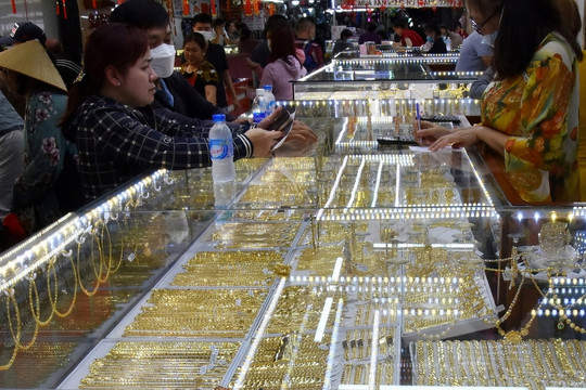 Giá vàng chiều nay 2/10/2025: Giá vàng SJC DOJI BTMC, vàng nhẫn, vàng thế giới