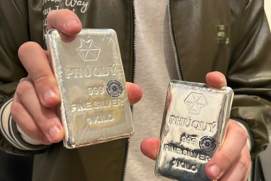 Giá bạc hôm nay 3/10/2025: Bạc Phú Quý giảm nhẹ so với hôm qua