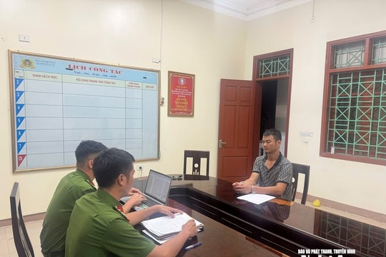 Tạm giữ hình sự đối tượng đánh nhân viên xe buýt