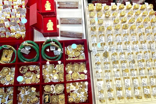 Kinh tế 24h: Mua bán vàng phải gắn với định danh, ngân hàng đầu tiên ra mắt thương hiệu vàng miếng