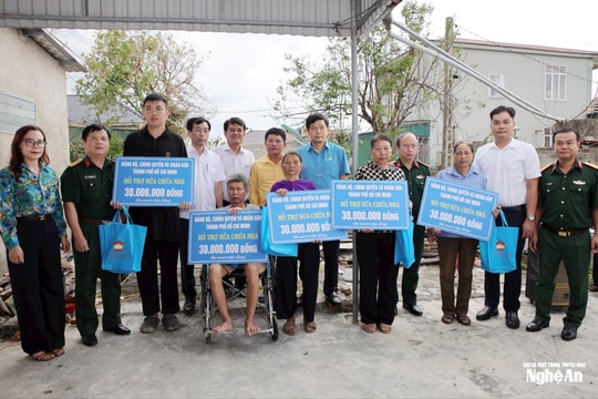 Thành phố Hồ Chí Minh hỗ trợ Nghệ An 7 tỷ đồng khắc phục hậu quả bão số 10