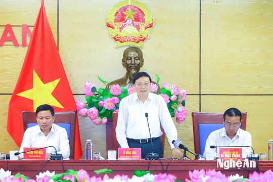 Chủ tịch UBND tỉnh Nghệ An chủ trì họp trực tuyến toàn tỉnh, thúc đẩy giải ngân vốn đầu tư công