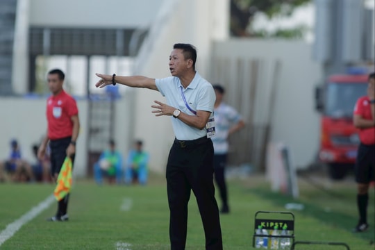 Những con số thống kê về huấn luyện viên Văn Sỹ Sơn