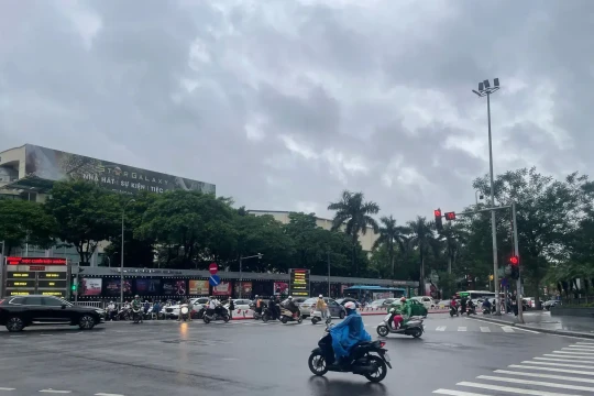 Thời tiết Hà Nội sáng nhiều mây, dự báo có mưa từ 13h00 hôm nay