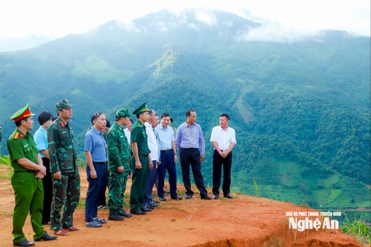 Chủ tịch UBND tỉnh kiểm tra công tác khắc phục hậu quả thiên tai ở Mỹ Lý, Huồi Tụ, xây dựng trường liên cấp tại Na Ngoi