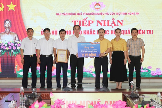 Petrolimex ủng hộ hơn 2 tỷ đồng giúp đồng bào Nghệ An khắc phục hậu quả bão số 10 (Bualoi)